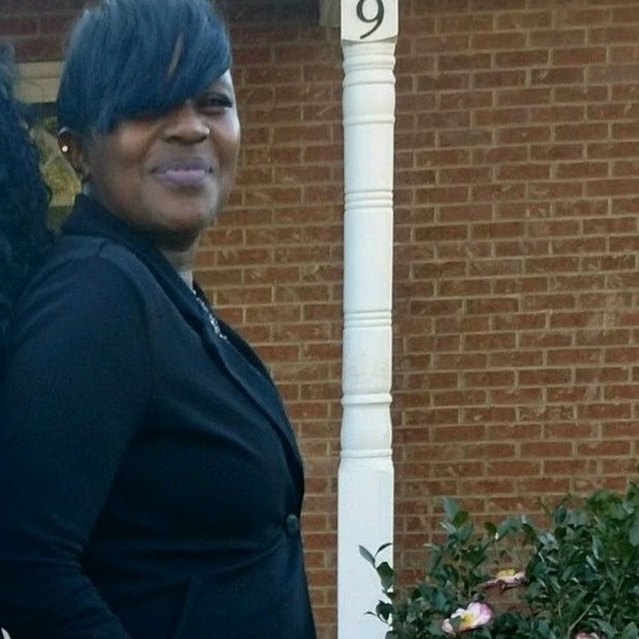 Meet your Posher, Shenita - Picture 1 of 1